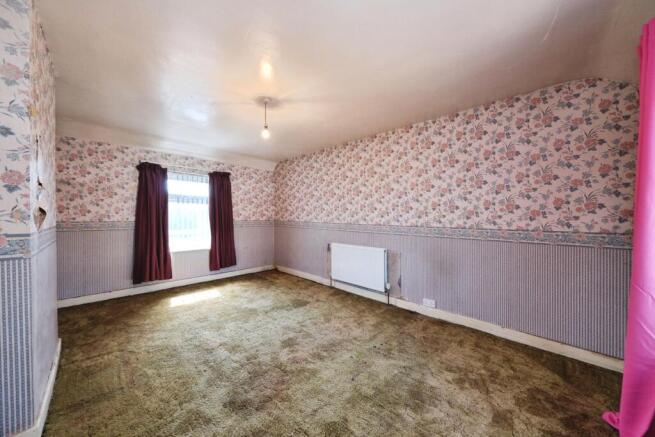 3 bed Semi-Detached for sale Image 9