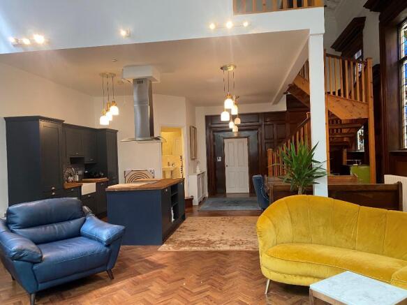 2 bed Apartment to rent Image 7