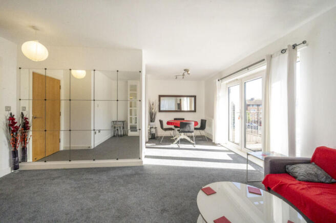 2-bed flat on Estella Apartments E15, Stratford, London, E15, £350,000