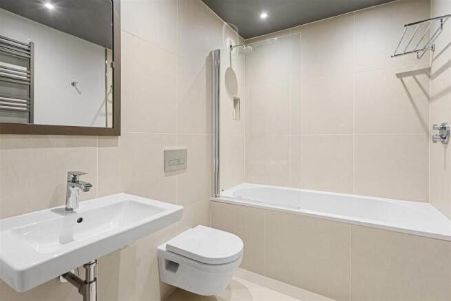 2 bed Apartment for sale Image 7