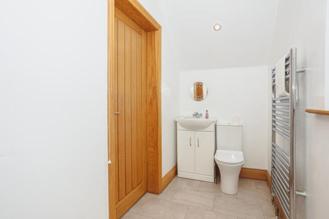 Bedroom Four/Five En-suite