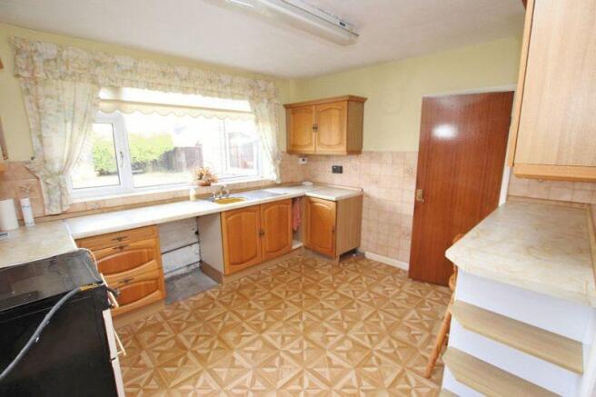 Kitchen photo 1