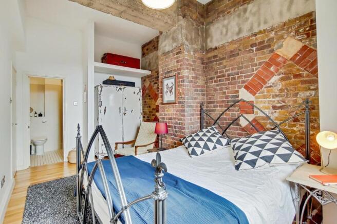 Master Bedroom alt