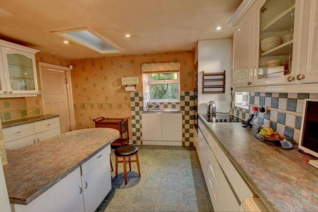 Kitchen shot 2.jpg