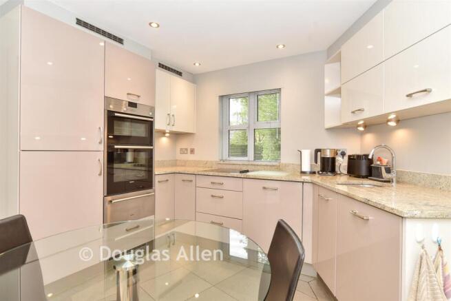 Lounge/Diner/ Kitchen