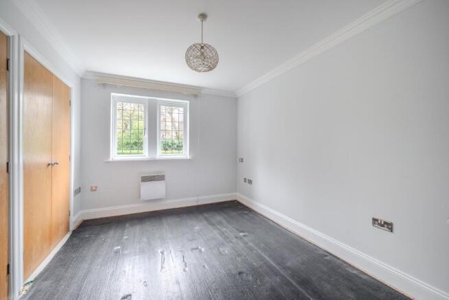 2 bed Flat for sale Image 10