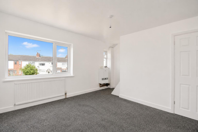 3 bed Terraced for sale Image 10