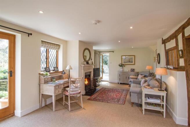 house. estate agency Amberley sitting room