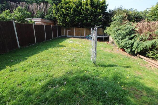 GARDEN.JPG