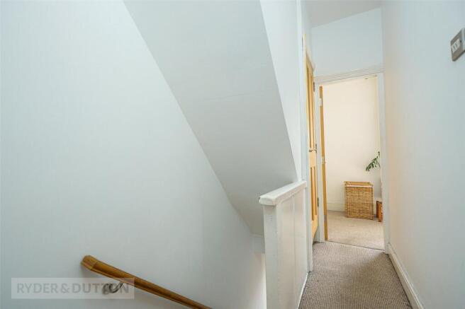 3 bed Terraced for sale Image 8