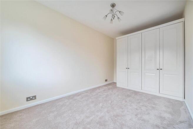 4 bed Semi-Detached for sale Image 5