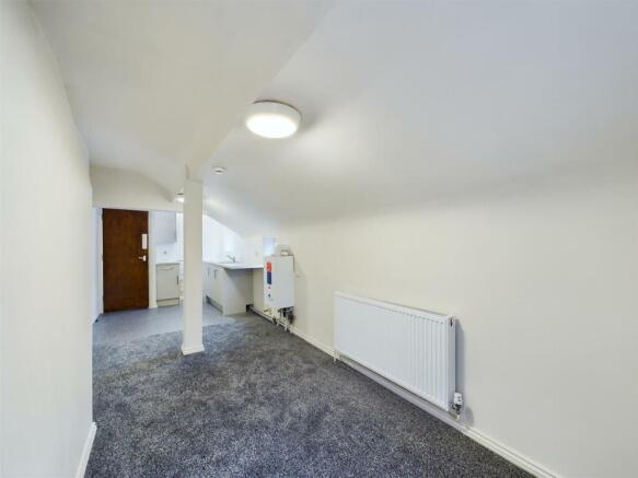 4 bed Block of Apartments for sale Image 10