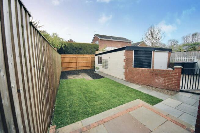 3 bed House to rent Image 10