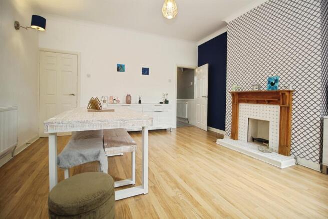 2 bed Terraced for sale Image 8