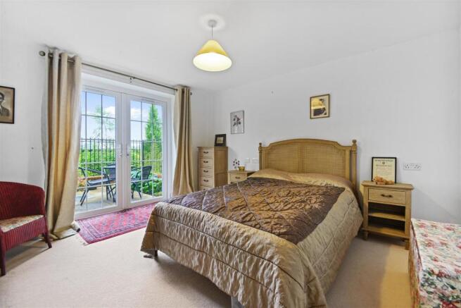 Bedroom .jpg