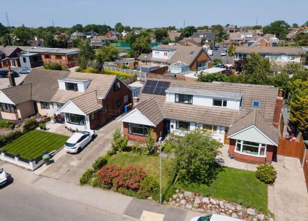 Front corner aerial