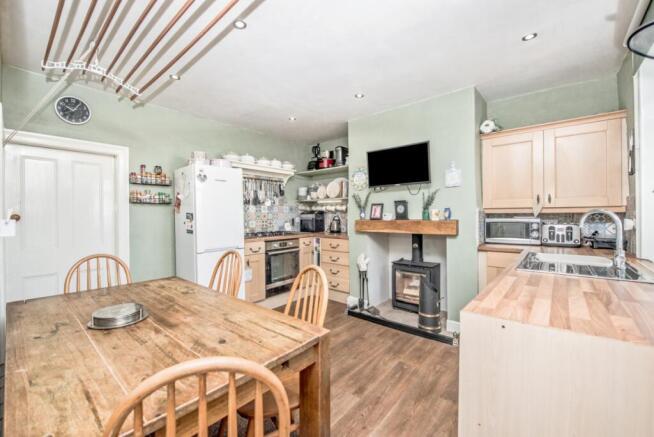 2 bed Terraced for sale Image 9