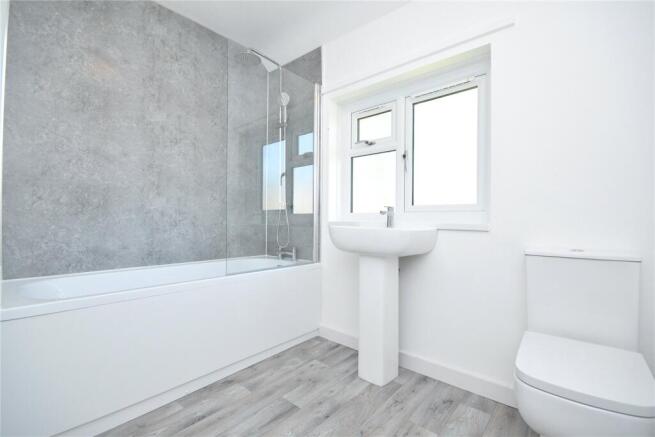 3 bed Semi-Detached to rent Image 10