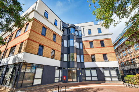 London Road, Bracknell, RG12