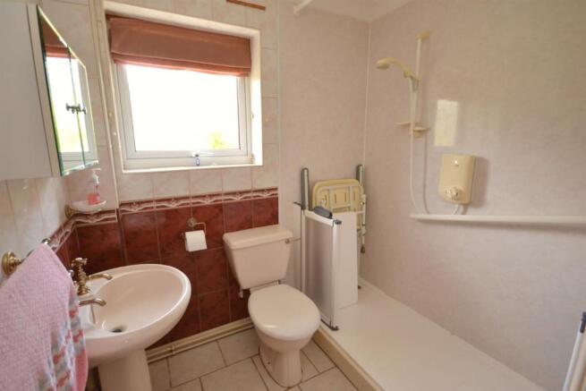 Shower Room (7).jpg
