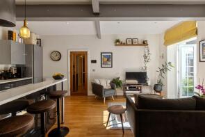 Flat 4, 17 Station Quarter Apartments, Boltro Road, Haywards Heath RH16 1BP