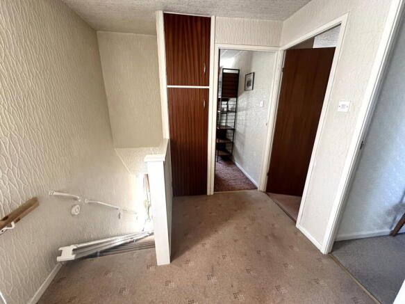 3 bed Semi-Detached for sale Image 11