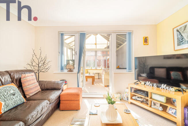 Lounge & Conservatory