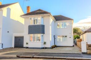 56, Sunningdale Avenue, Leigh-on-sea SS9 1JZ