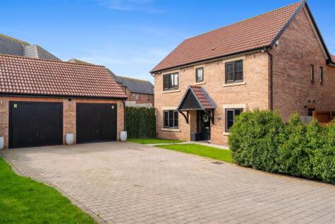 Fox Covert Close, Wynyard Woods, TS22