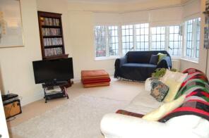 10, Newnham House, Manor Fields, London SW15 3ND