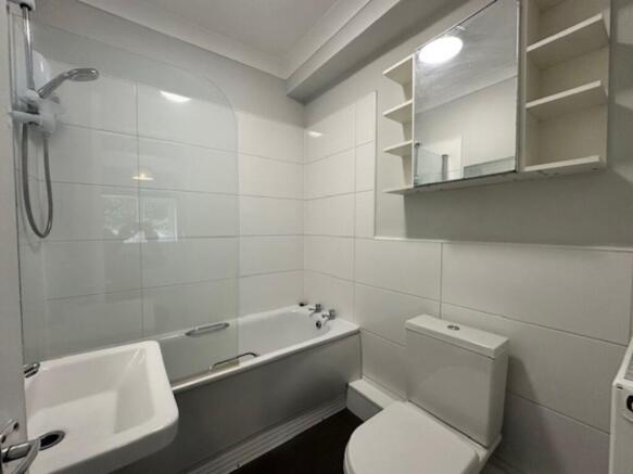 1 bed Flat to rent Image 5
