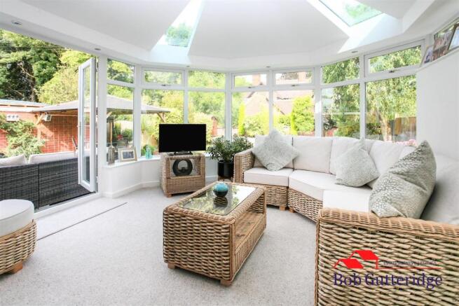 GARDEN ROOM
