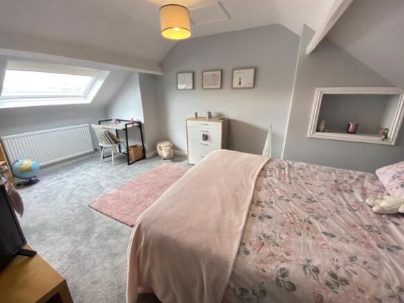 attic room.jpg