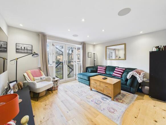 CAM05192G0-PR0209-STILL008