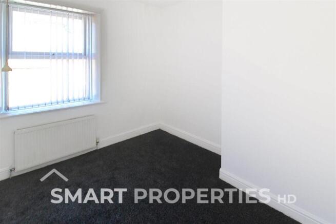 2 bed Terraced to rent Image 7