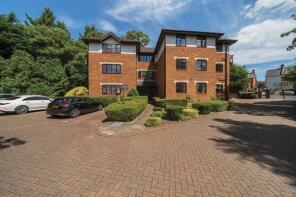 Flat 5, Sunning House, Lower Village Road, Ascot SL5 7AU