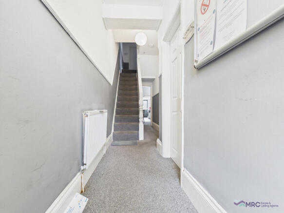 1 bed House Share to rent Image 8