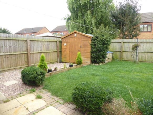 ENCLOSED REAR GARDEN