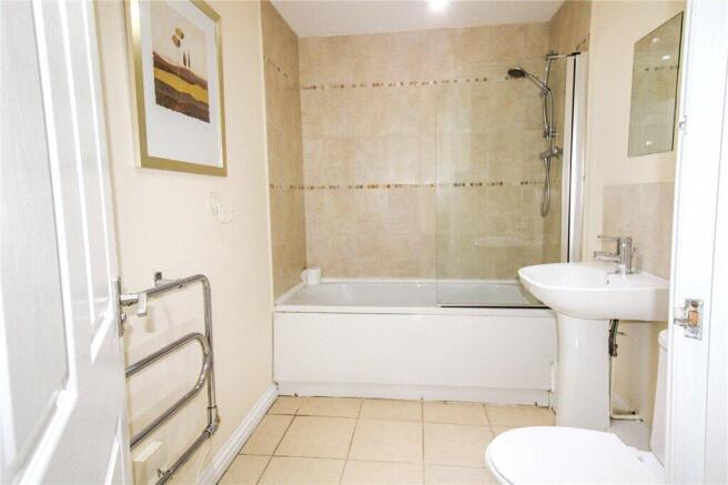 3 bed Apartment for sale Image 7