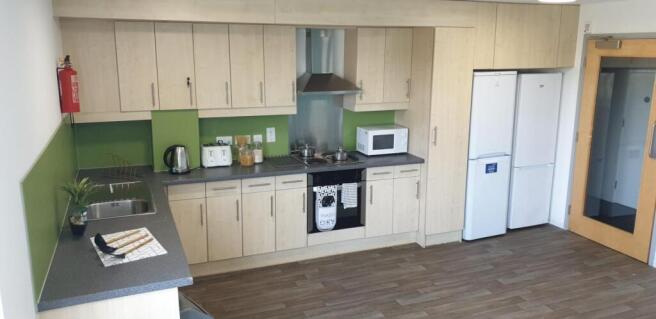 1 bed Flat Share to rent Image 7