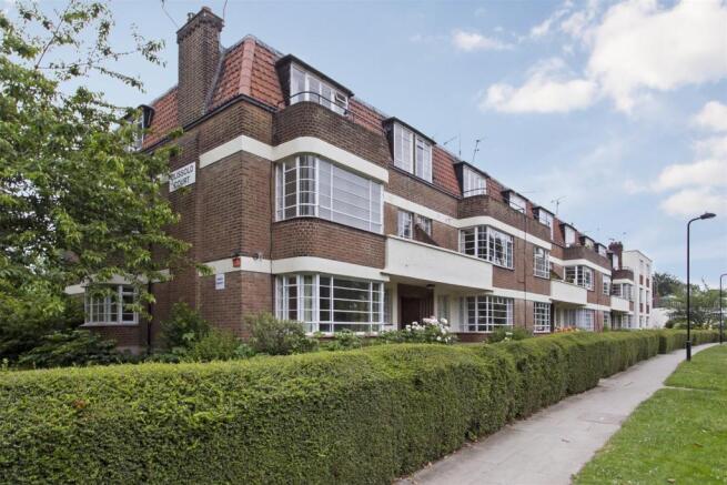 Clissold Court_08.jpg