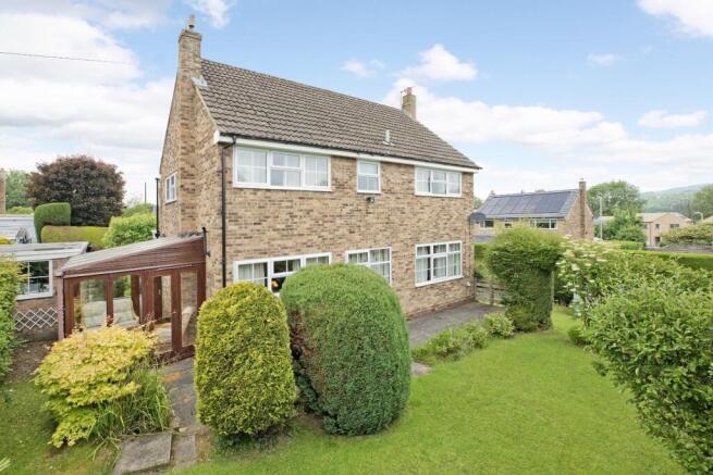 4 bed Detached for sale Image 10