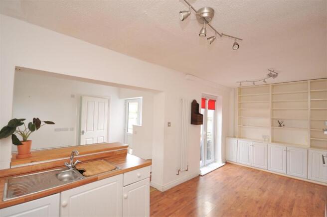 KITCHEN DINING