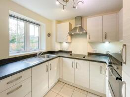 Apartment 2, 22 Wolsey Court, Knighton Park Road, Leicester LE2 1AP