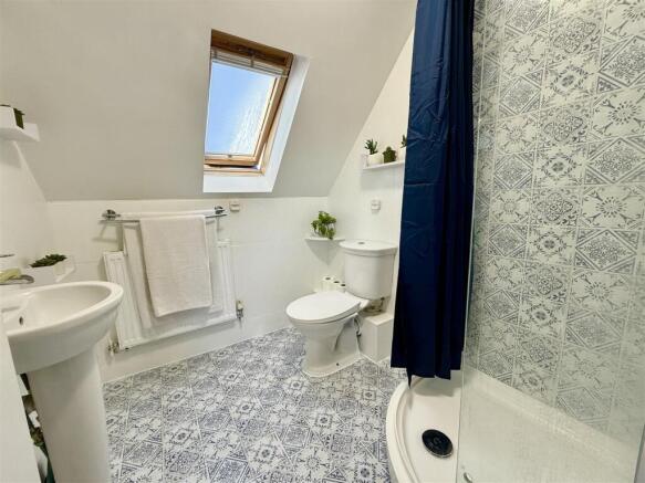 en suite shower room
