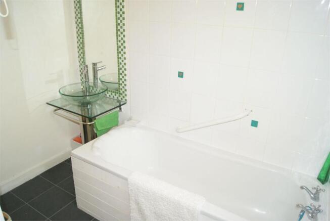 Photo 10