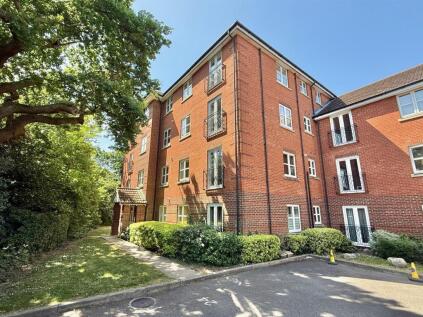 Scholars Way, Gidea Park, Romford