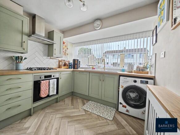 3 bed Semi-Detached for sale Image 8