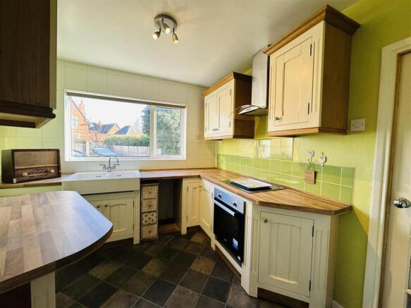 kitchen 1.jpg