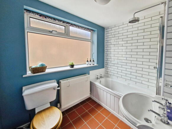 2 bed Cottage for sale Image 9